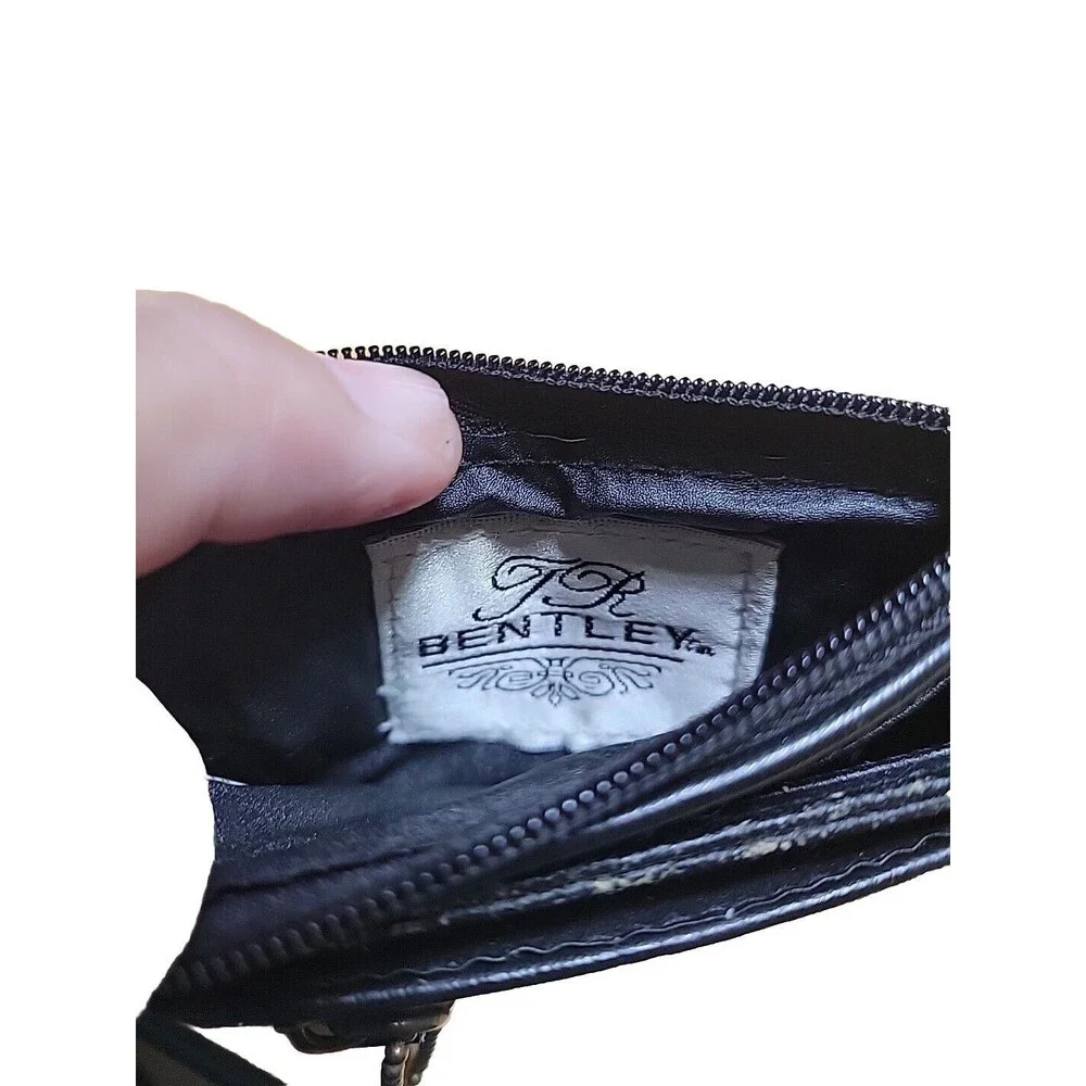 FR Bentley Black Faux‎ Leather Coin Purse with ID Window and Pull Out Mirror